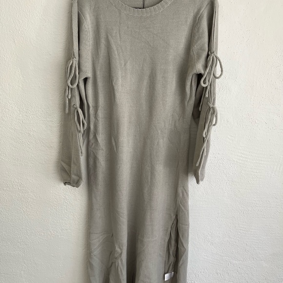 Zeagoo Woman Gray Long Sleeve Side Slit Long Sweater Dress, Size XL - Picture 9 of 9